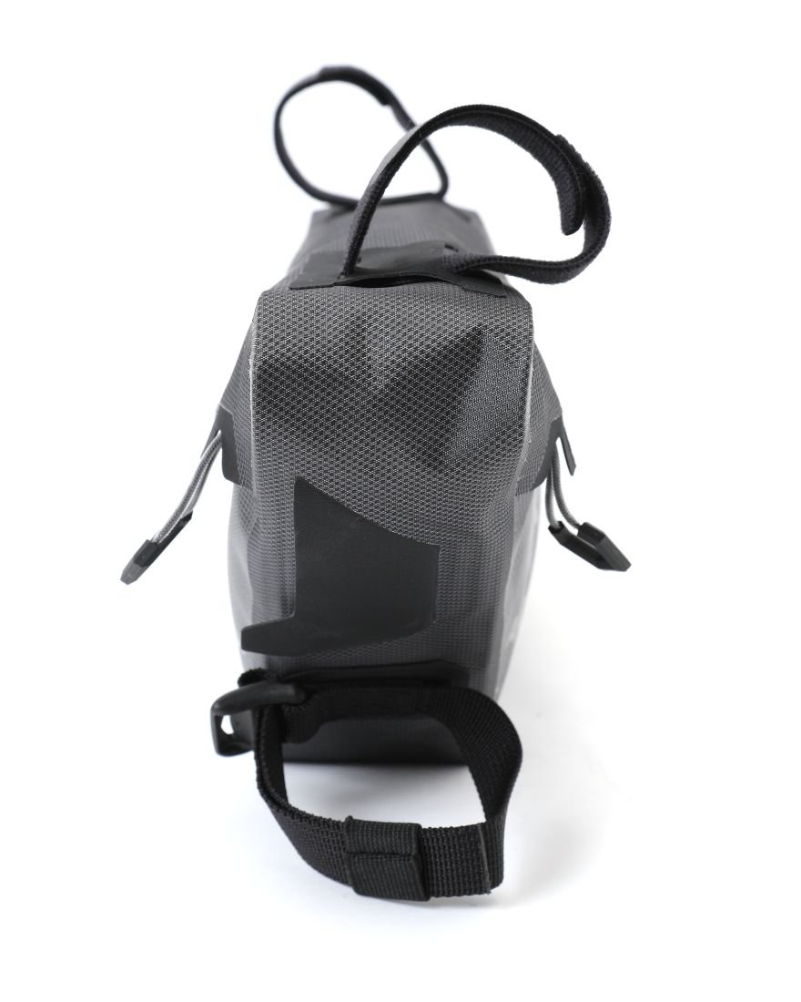 フレームバッグ 3L【EXPEDITION FRAME PACK/ スモール】｜APIDURA