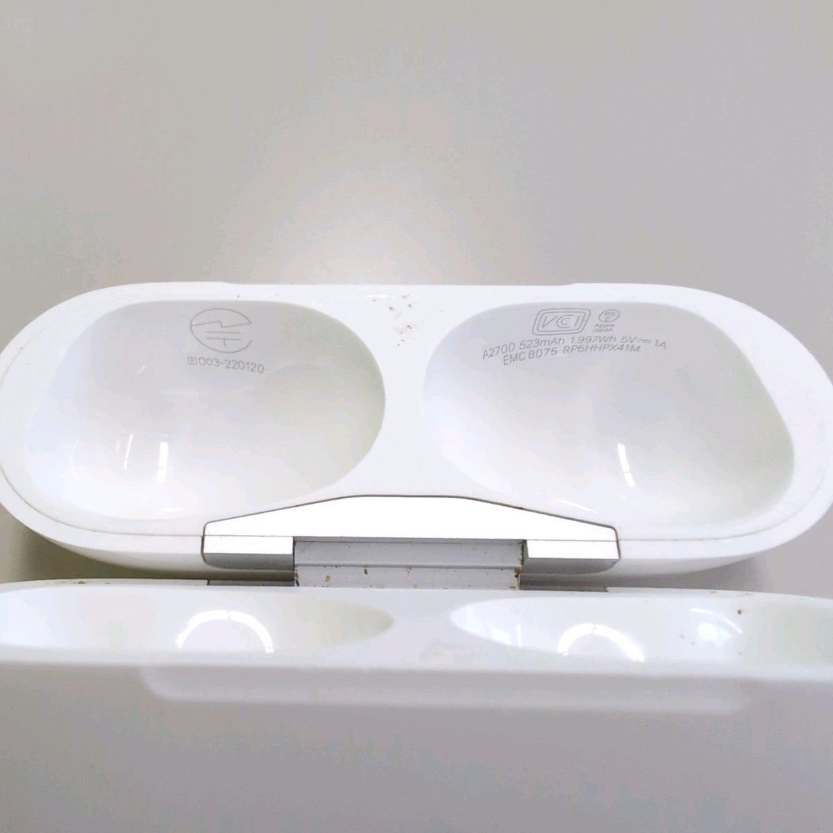 Lightning】AirPods Pro2 第2世代 充電ケースのみ A2700｜Yahoo!フリマ