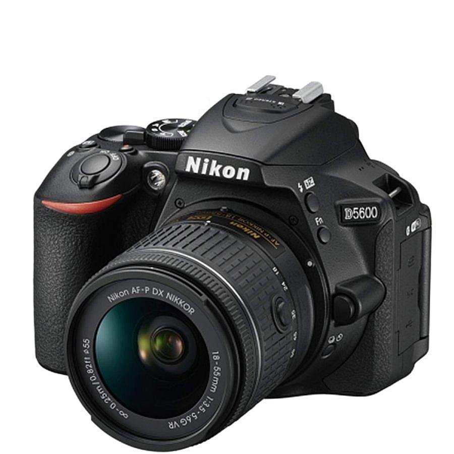 ニコン（Nikon） Nikon D5600 レンズキット デジタル 一眼レフ カメラ