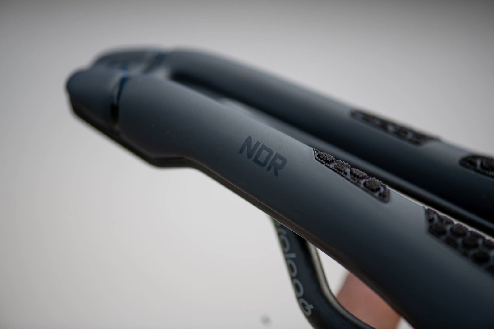 DIMENSION NDR CPC TIROX | Prologo | 株式会社Many'S メニーズ