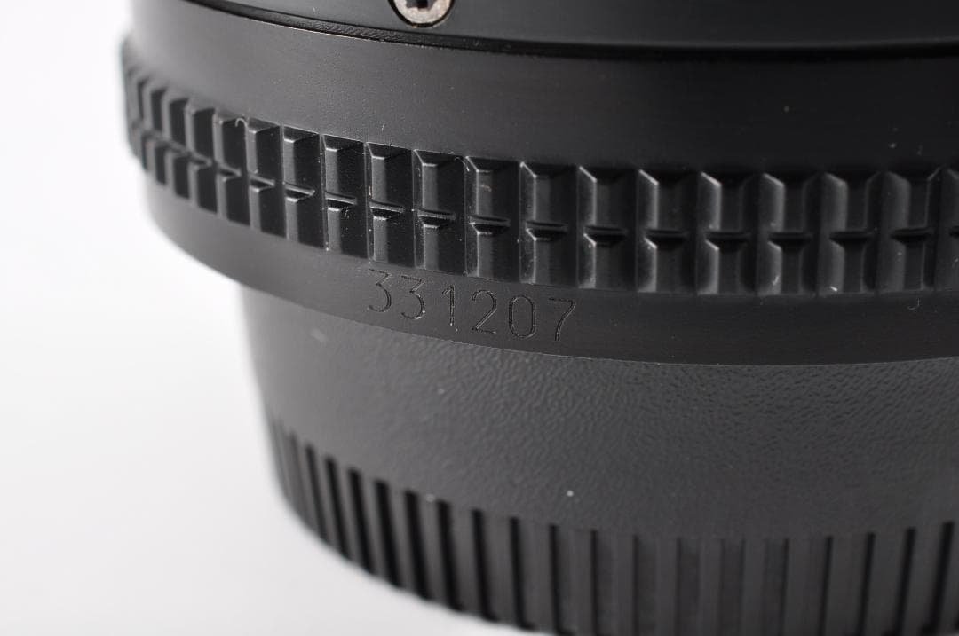 Nikon ニコン AF Nikkor 75-300mm F/4.5-5.6