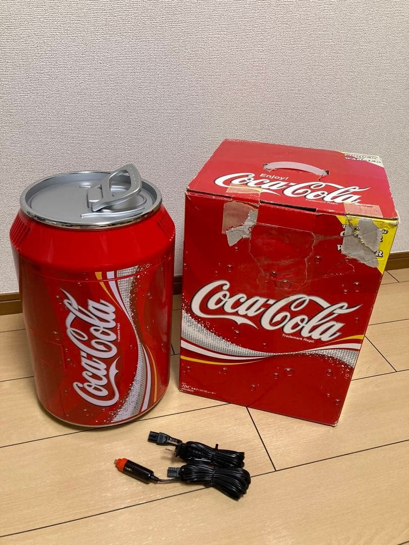 Coca-Cola 缶型冷温庫 Coca Cola（コカコーラ） 保冷庫 缶型タイプ 8缶 車でも使える 冷蔵庫