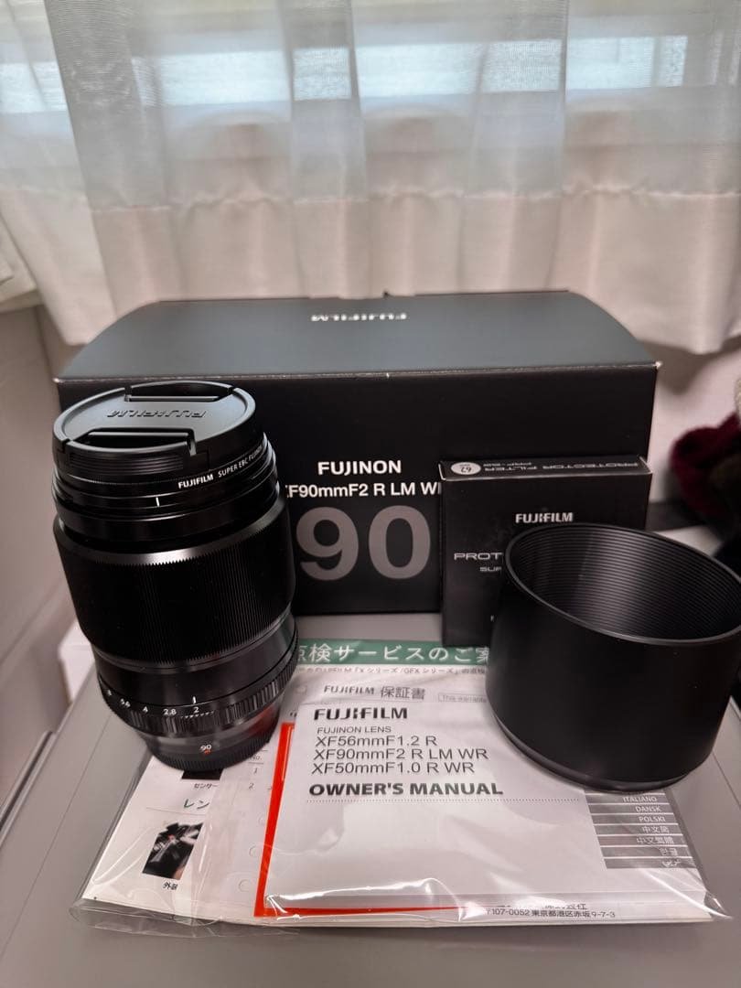 XF90mm F2 R LM WR fujifilm 純正フィルター付き 懐かしいのに新しいXF90mmF2 R LM WR｜写真がもっと楽しくなるX | ShaSha