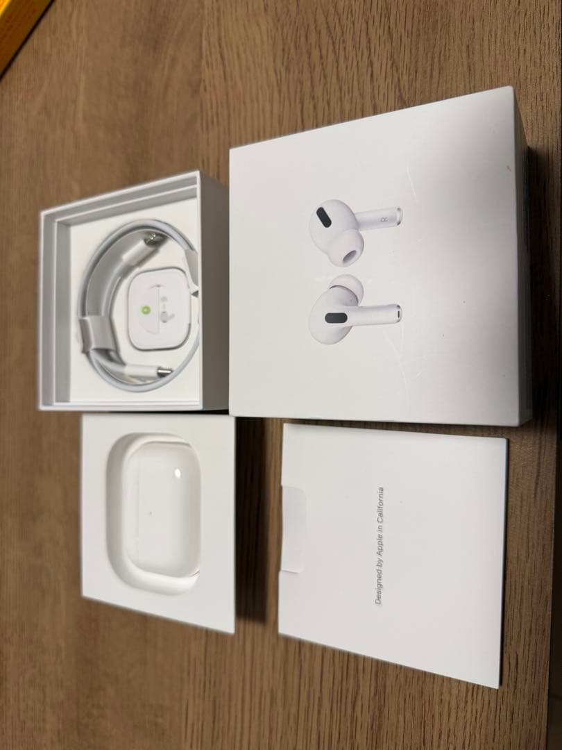 Apple AirPods Pro 本体　付属完備 AirPods Pro 3 - Apple（日本）